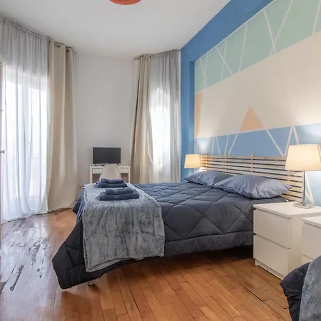 Lion Renting Trastevere